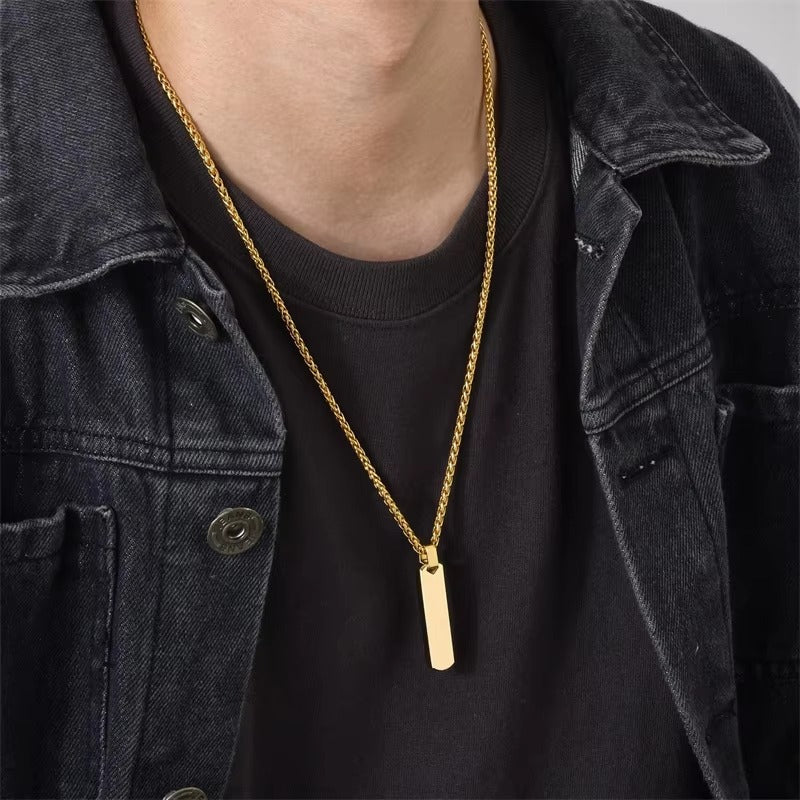 "Vertico" - unisex stainless steel necklace gold display